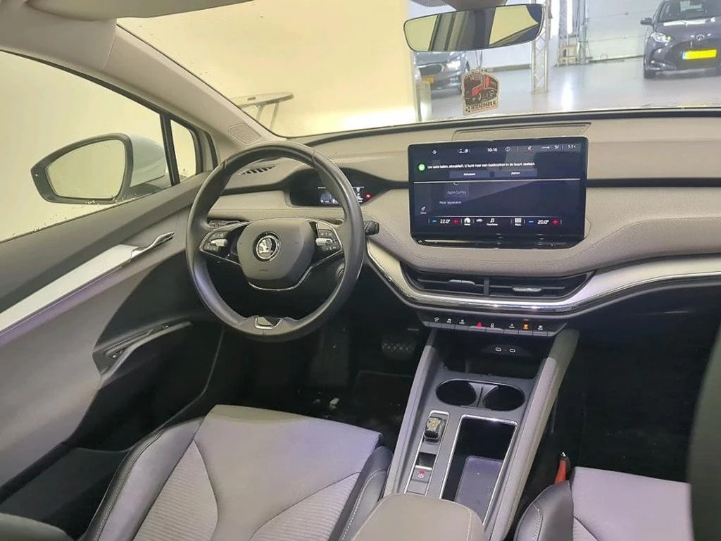Skoda Enyaq 80 , снимка 7 - Автомобили и джипове - 54409418