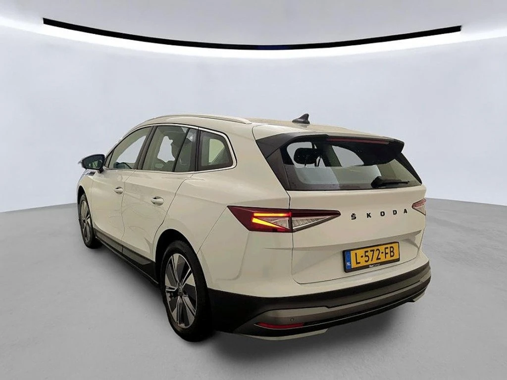 Skoda Enyaq 80 , снимка 3 - Автомобили и джипове - 54409418