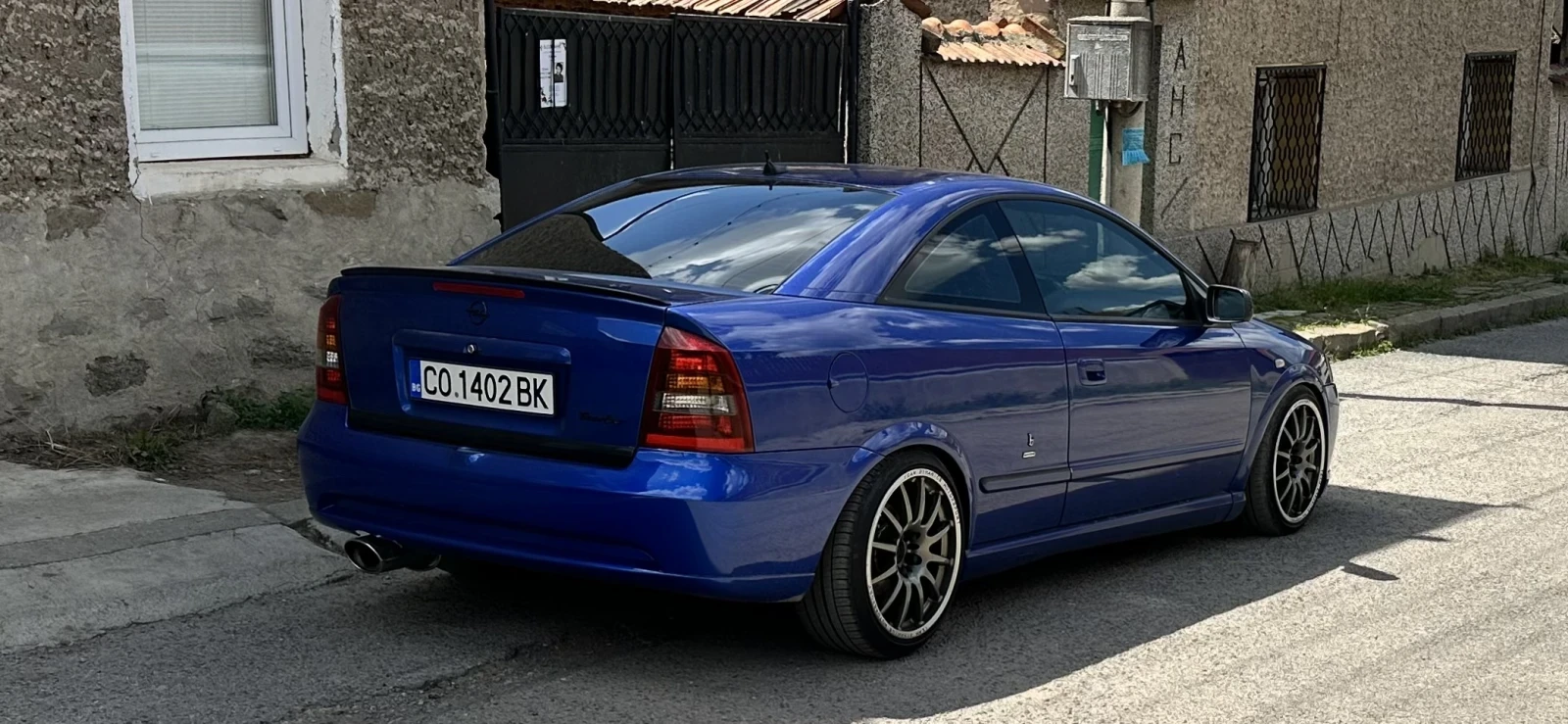 Opel Astra 2.0T