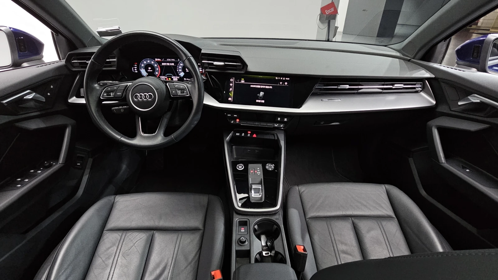 Audi A3 40TFSI| DISTRONIC| ШИБЕДАХ| ПОДГРЕВ| 2 КЛЮЧА, снимка 7 - Автомобили и джипове - 54459606