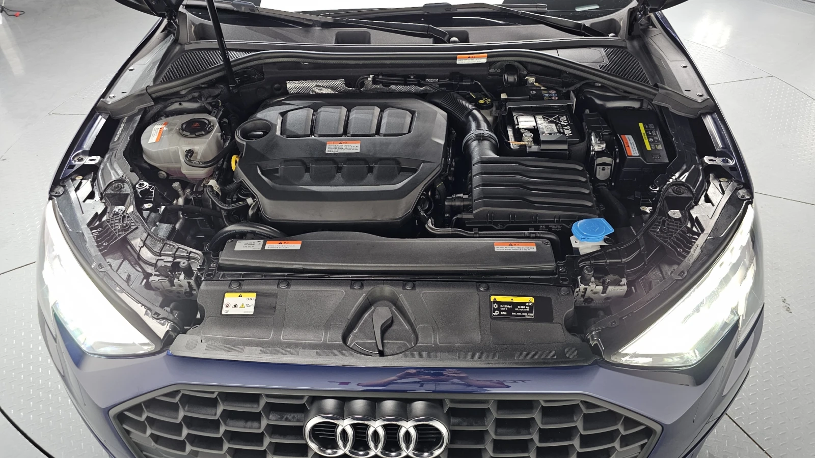 Audi A3 40TFSI| DISTRONIC| ШИБЕДАХ| ПОДГРЕВ| 2 КЛЮЧА, снимка 16 - Автомобили и джипове - 54459606
