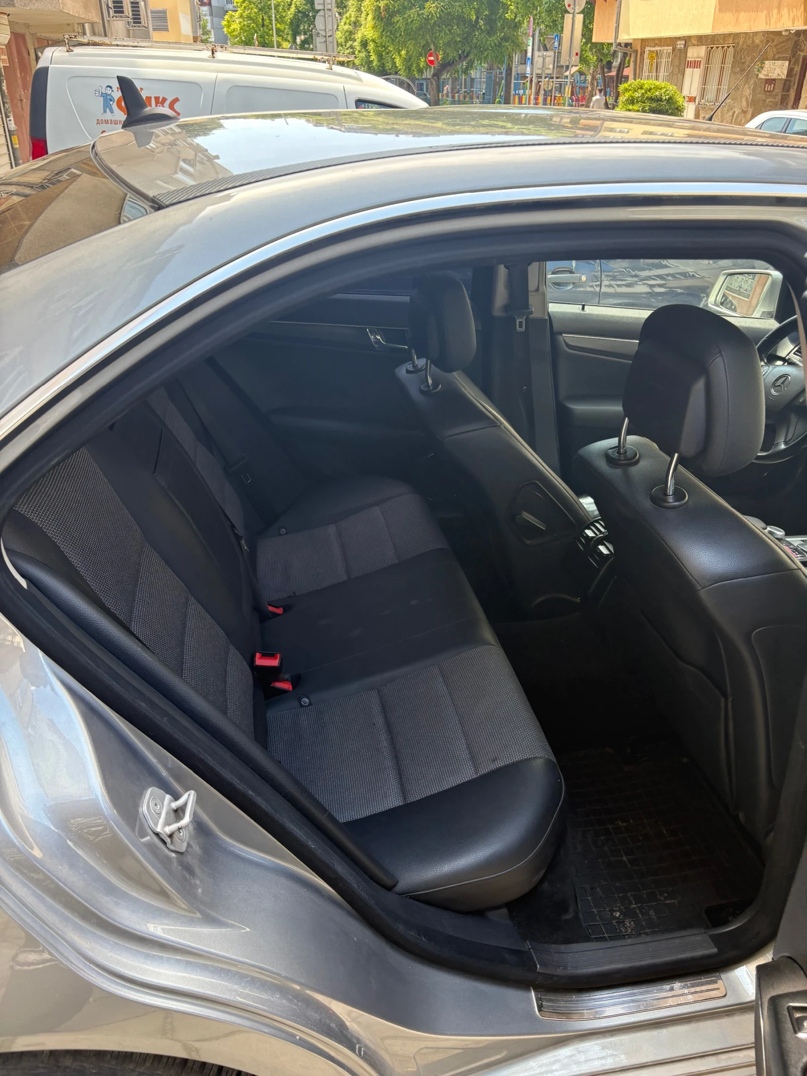 Mercedes-Benz C 250 W204 C250 CDI BlueEficiency, снимка 8 - Автомобили и джипове - 54621544