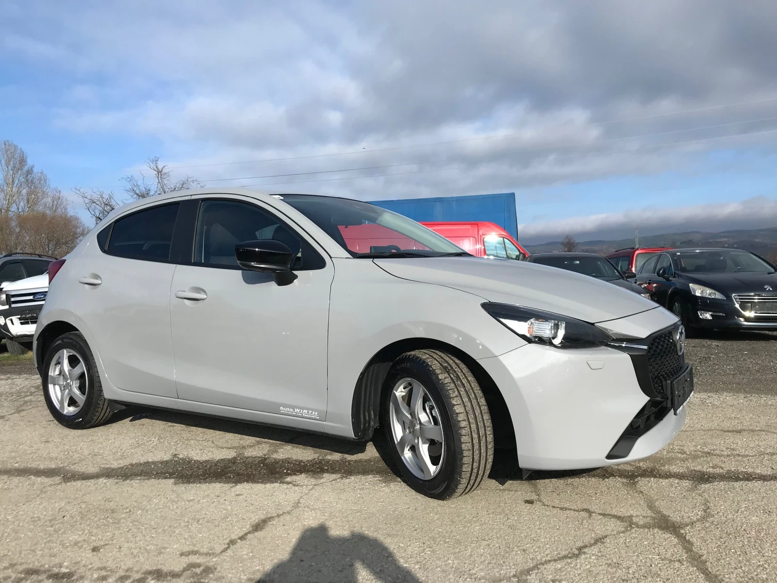 Mazda 2 1.5I  2800km, снимка 2 - Автомобили и джипове - 54622685