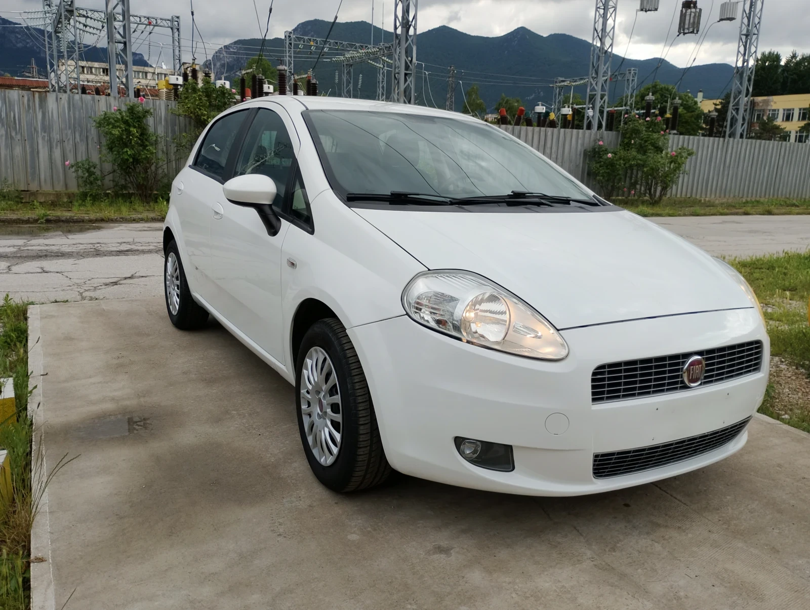 Fiat Punto, снимка 3 - Автомобили и джипове - 54654673