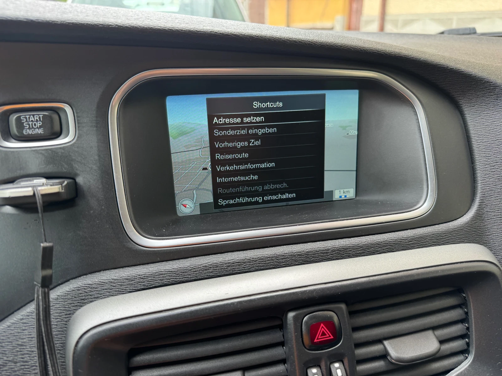 Volvo V40, снимка 9 - Автомобили и джипове - 54808940