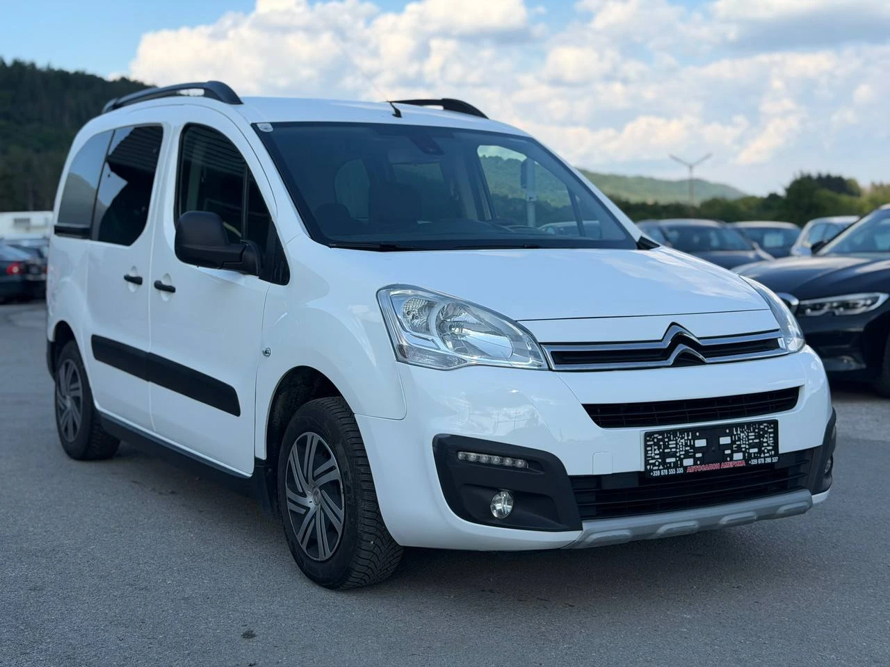 Citroen Berlingo 1.6BlueHDi FACELIFT, снимка 3 - Автомобили и джипове - 55051886