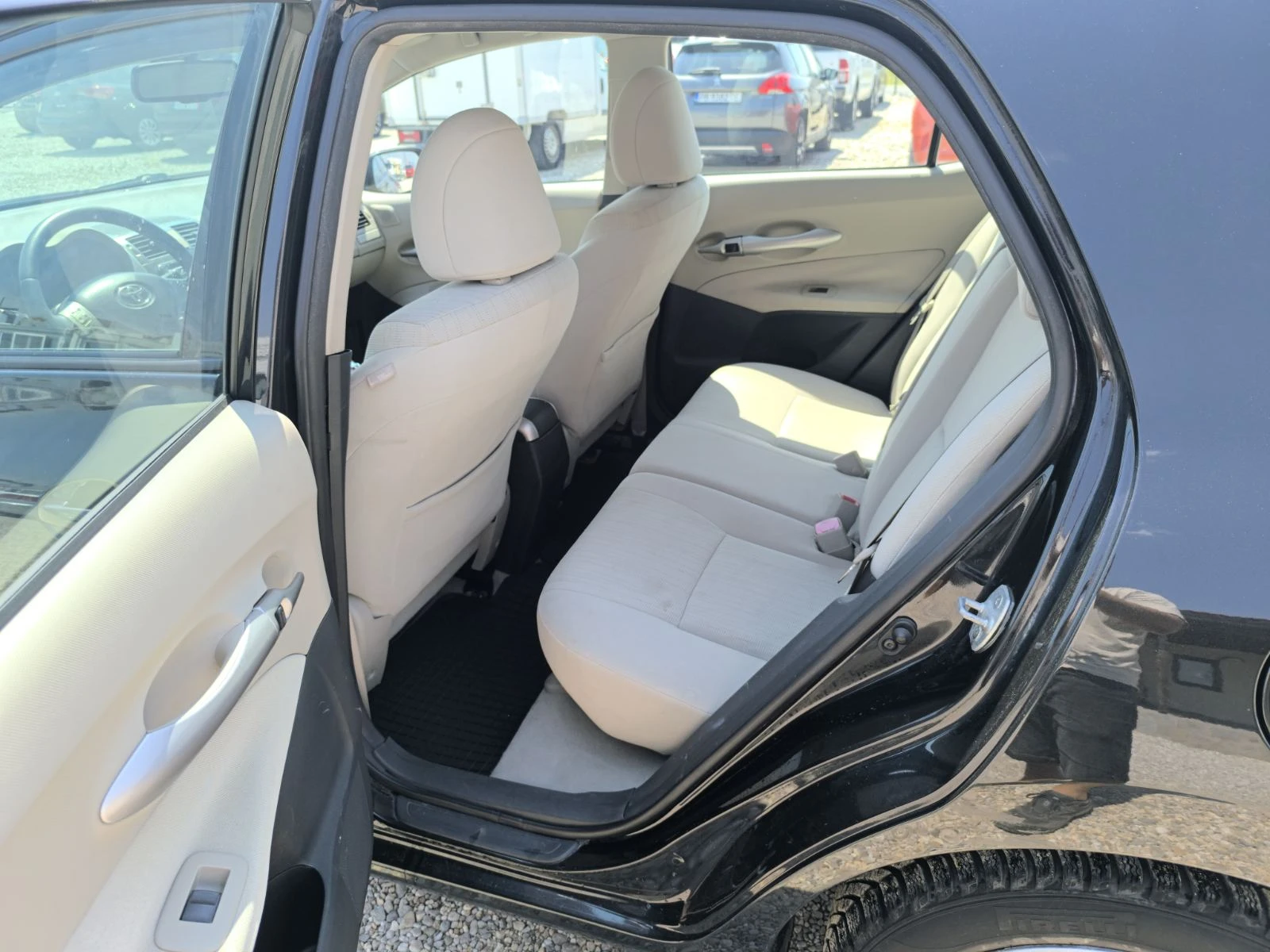 Toyota Auris 1.6 125 �.�. KEYLESS | Mobile.bg � ����������� 12