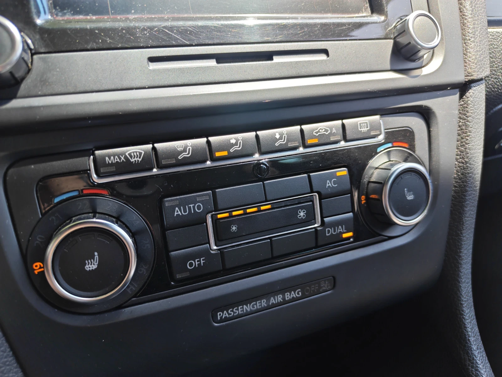 VW Golf GTI 2.0 TSI 211, снимка 11 - Автомобили и джипове - 55451506