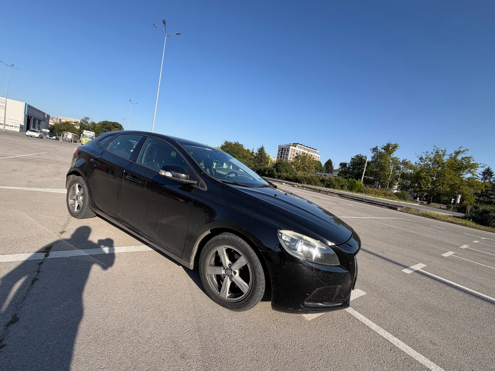 Volvo V40 ОБСЛУЖЕН* ГАРАНЦИЯ, снимка 2 - Автомобили и джипове - 55900065