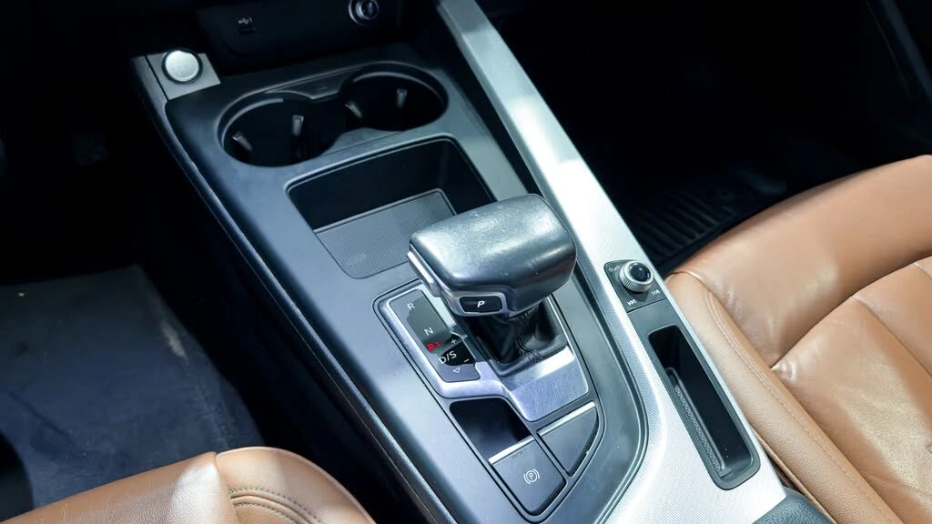 Audi A5 2.0TFSI* DISTRONIC* 360 КАМЕРИ* ПОДГРЕВ* КРАЙНА ЦЕ, снимка 13 - Автомобили и джипове - 56209281