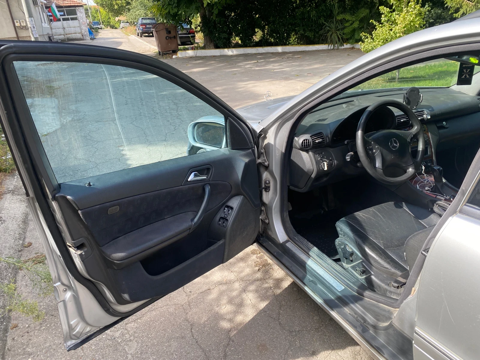 Mercedes-Benz C 200, снимка 9 - Автомобили и джипове - 56416296