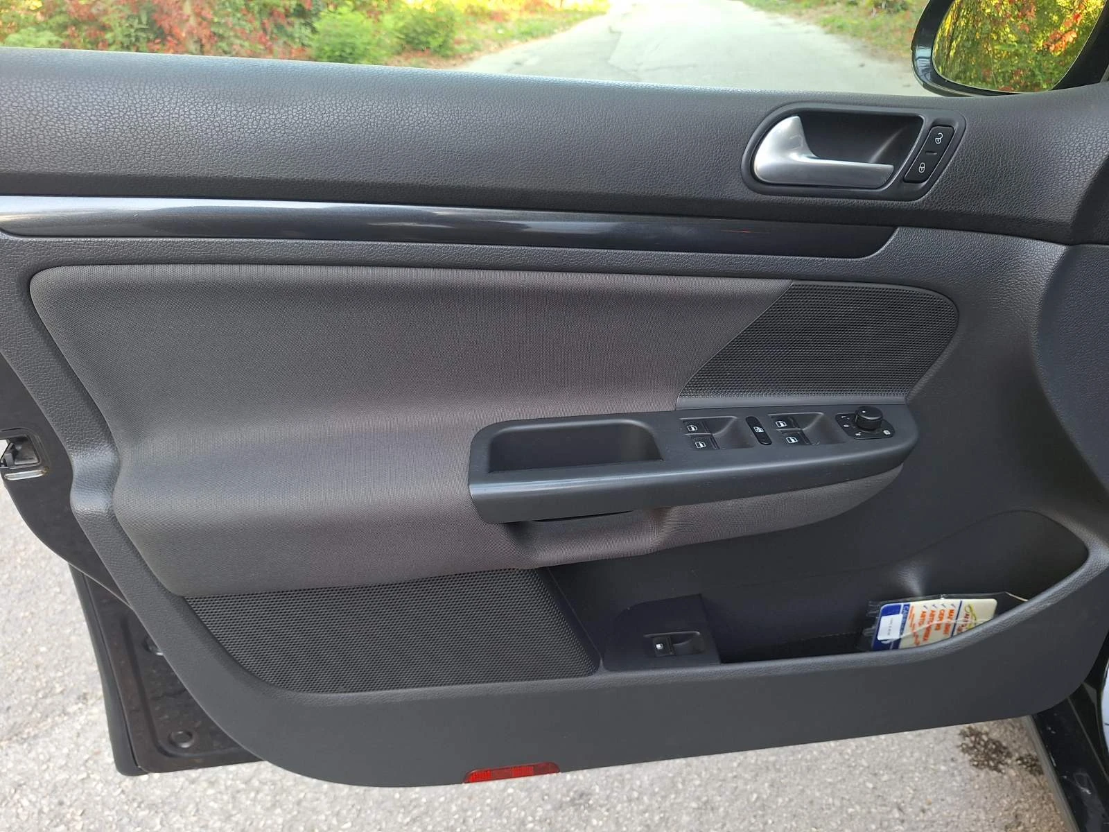 VW Golf 2.0 TDI GT 170 �.� DSG | Mobile.bg � ����������� 12