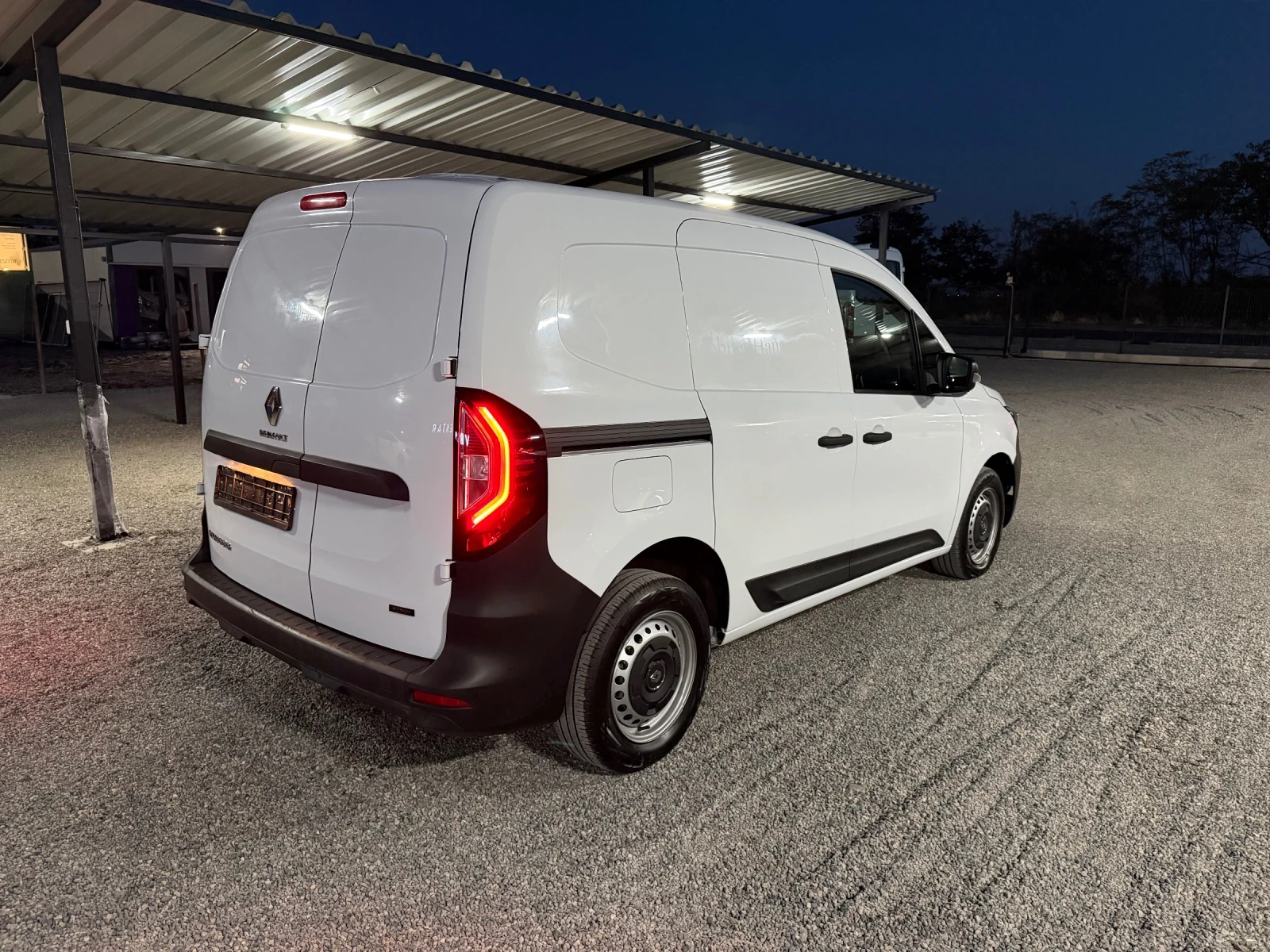 Renault Kangoo E-TECH 29hil.km. | Mobile.bg � ����������� 3