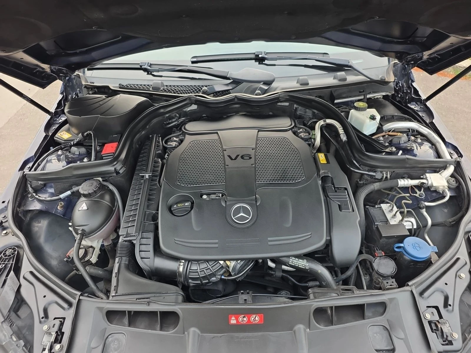 Mercedes-Benz C 350, снимка 15 - Автомобили и джипове - 56713391