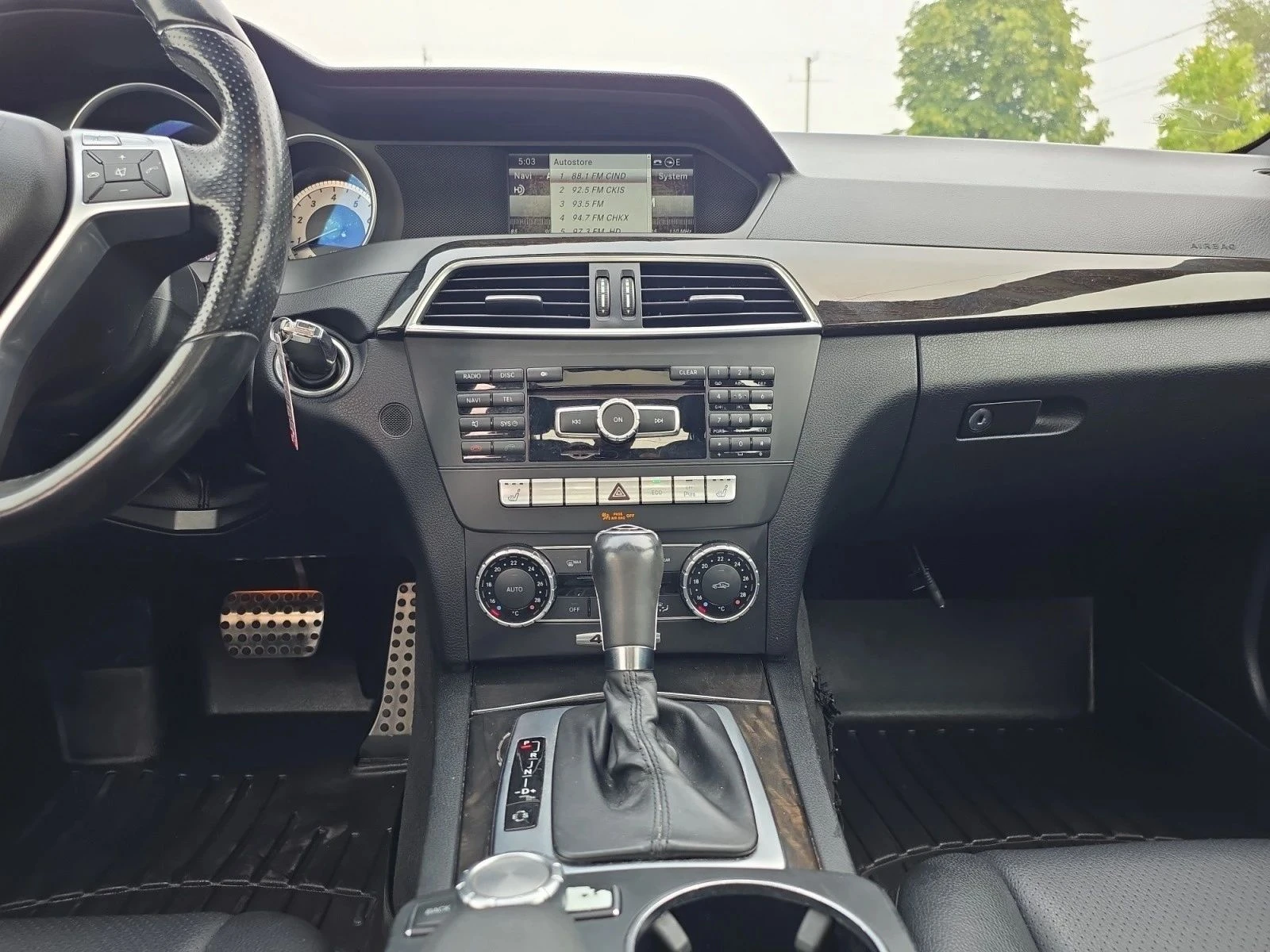 Mercedes-Benz C 350, снимка 8 - Автомобили и джипове - 56713391