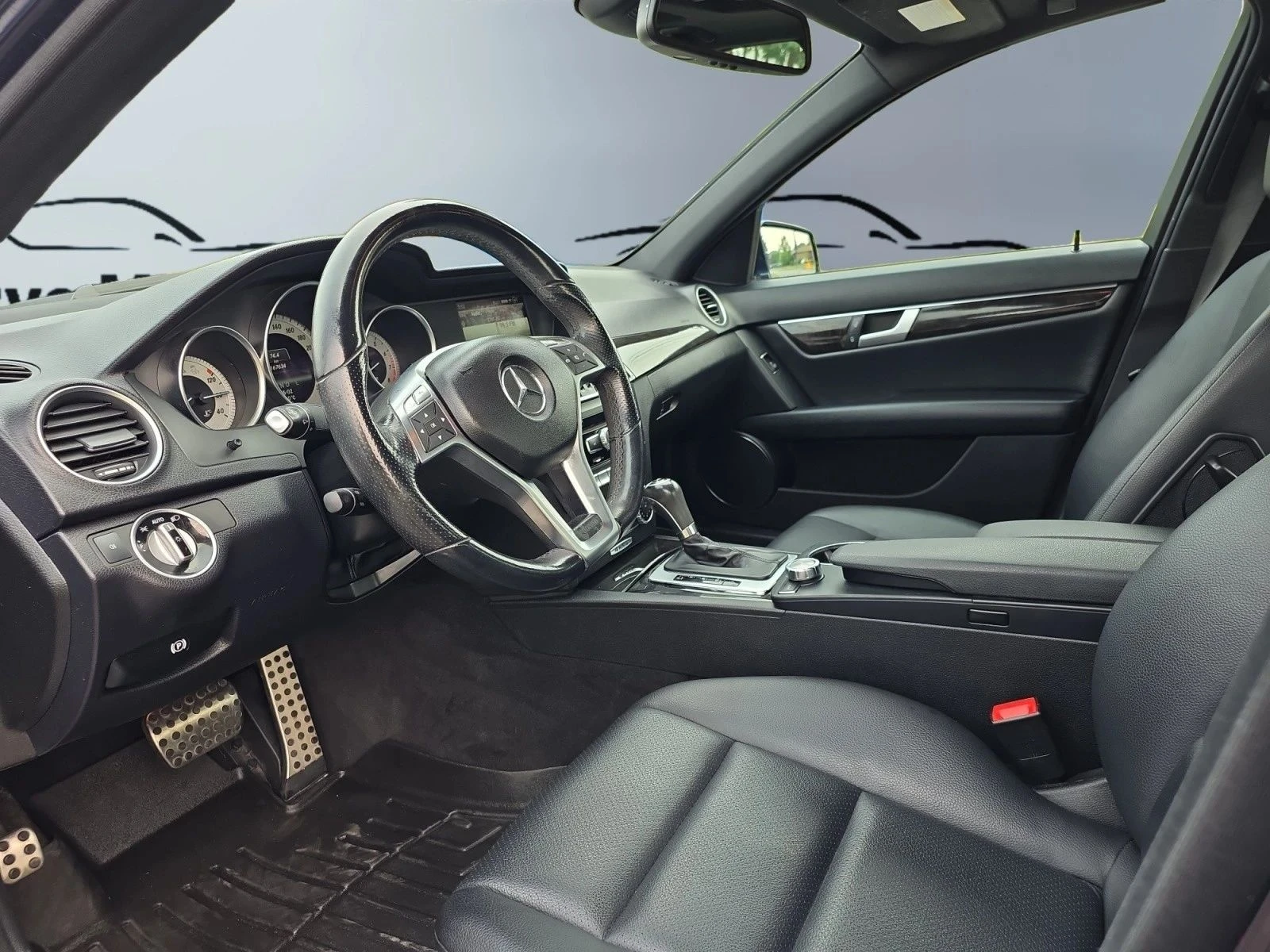 Mercedes-Benz C 350, снимка 11 - Автомобили и джипове - 56713391