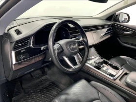 Audi Q8 TECHNIK* B&O* 360* ОБДУХ* М.ТОЧКА, снимка 14