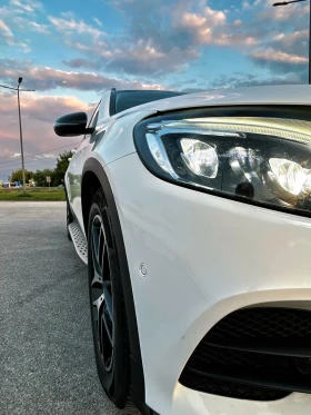  Mercedes-Benz GLC 25...