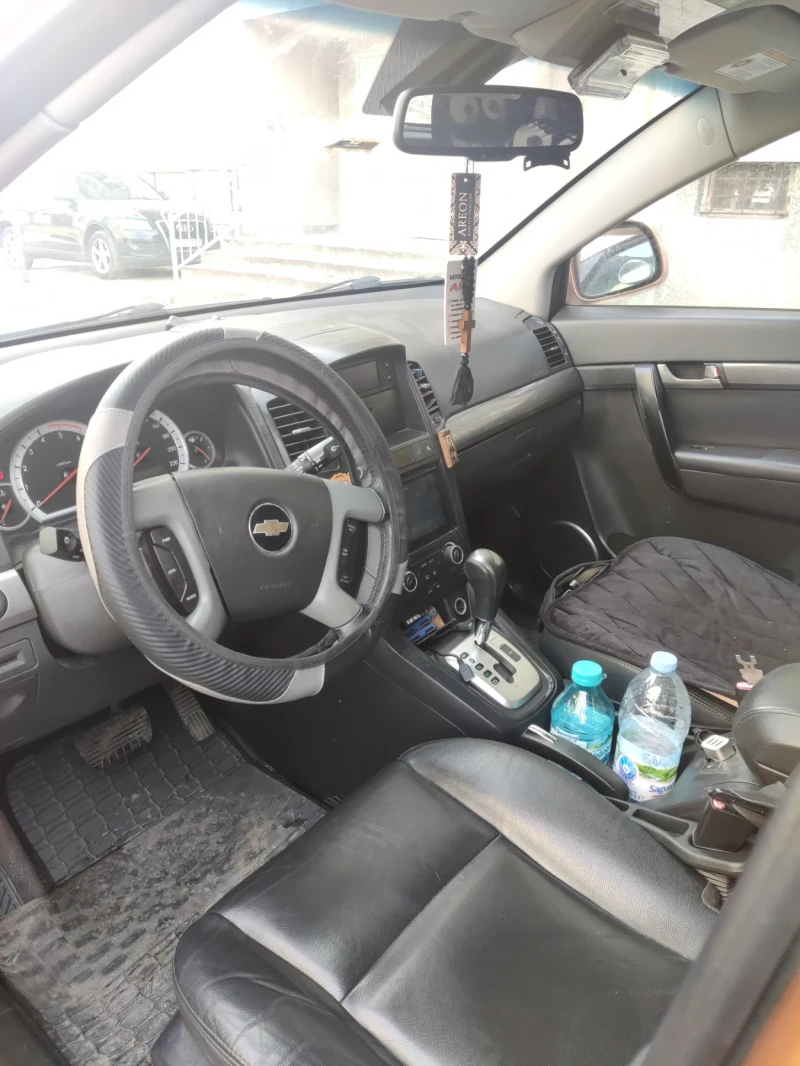 Chevrolet Captiva, снимка 8 - Автомобили и джипове - 52837769