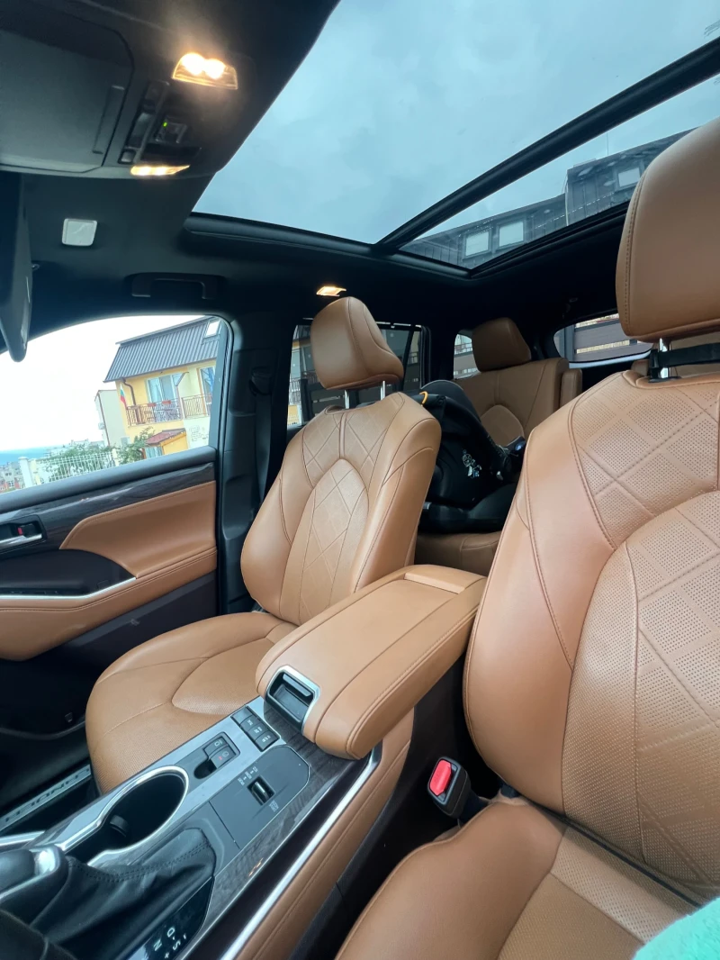 Toyota Highlander HEV/PLATINUM/243HP/7S/360/ACC/JBL/MEMO/DIST, снимка 5 - Автомобили и джипове - 53022337