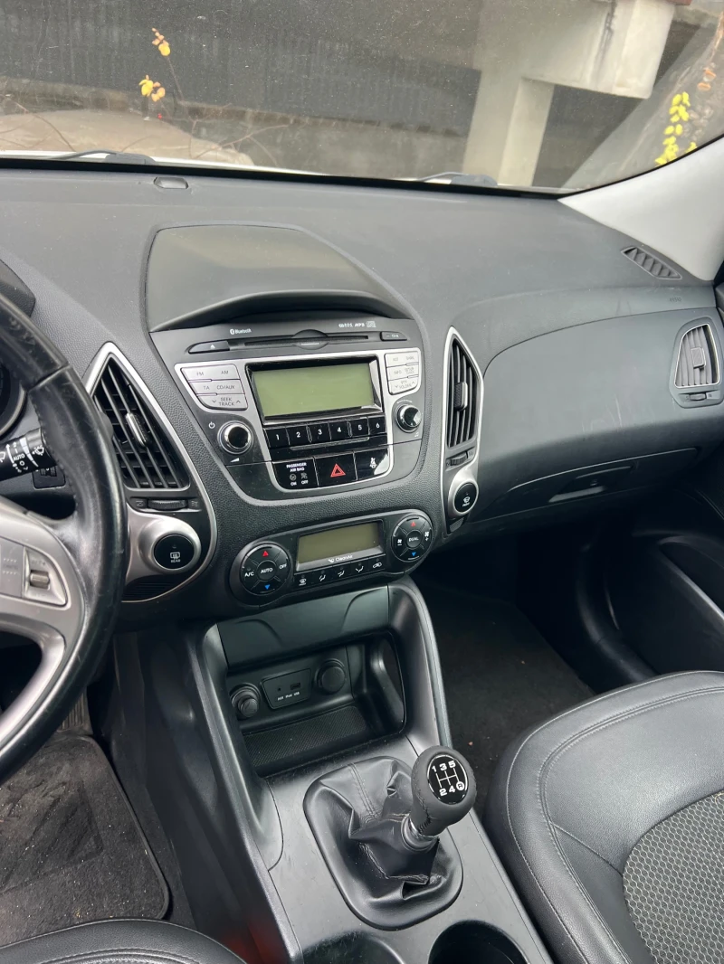 Hyundai IX35 2.0, снимка 5 - Автомобили и джипове - 53312849