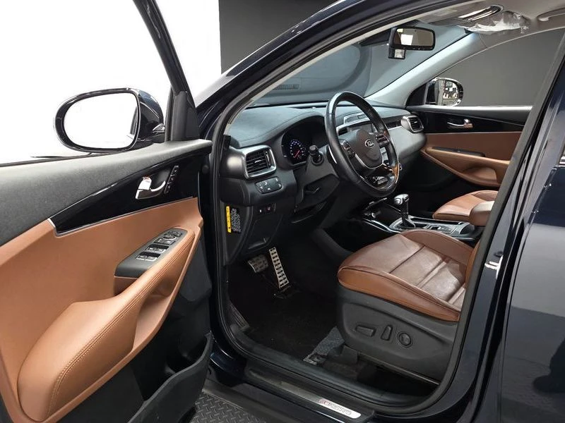 Kia Sorento Gasoline 2.0 Turbo 4WD| 240к.с.| ВКЛ.ТЕХНОТЕСТ, снимка 10 - Автомобили и джипове - 55222370