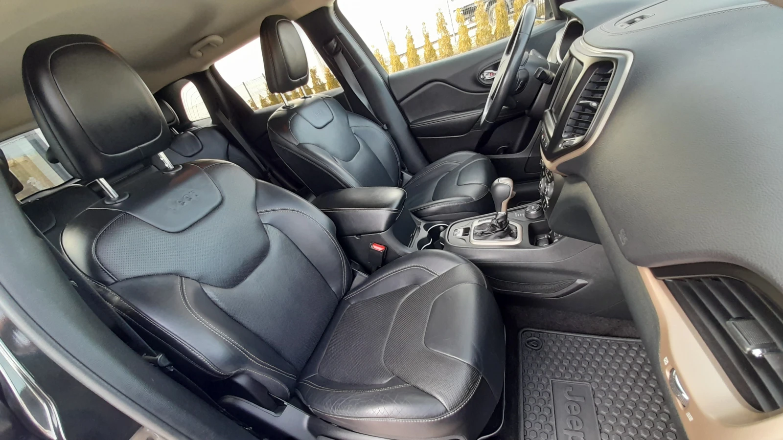 Jeep Cherokee 2.0 TD - SWISS  | Mobile.bg � ����������� 12