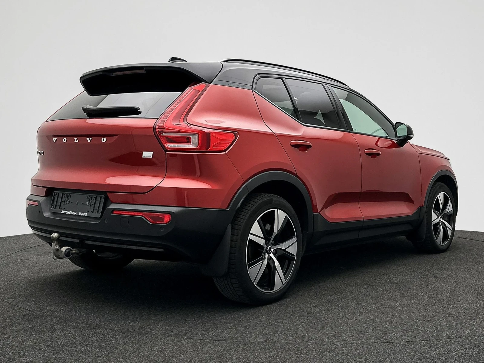 Volvo XC40 P8 R-Design - Twin Motor HARMAN Kardon панорама  - изображение 2