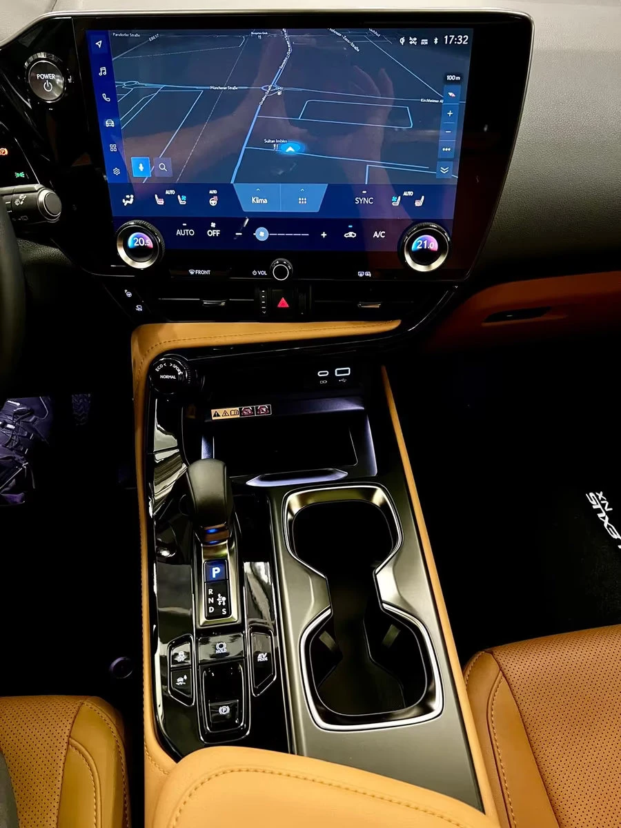 Lexus NX 350h НОВ!/LUXURY/243HP/4WD/MARKLEV./HUD/360/PANO/426f - изображение 10