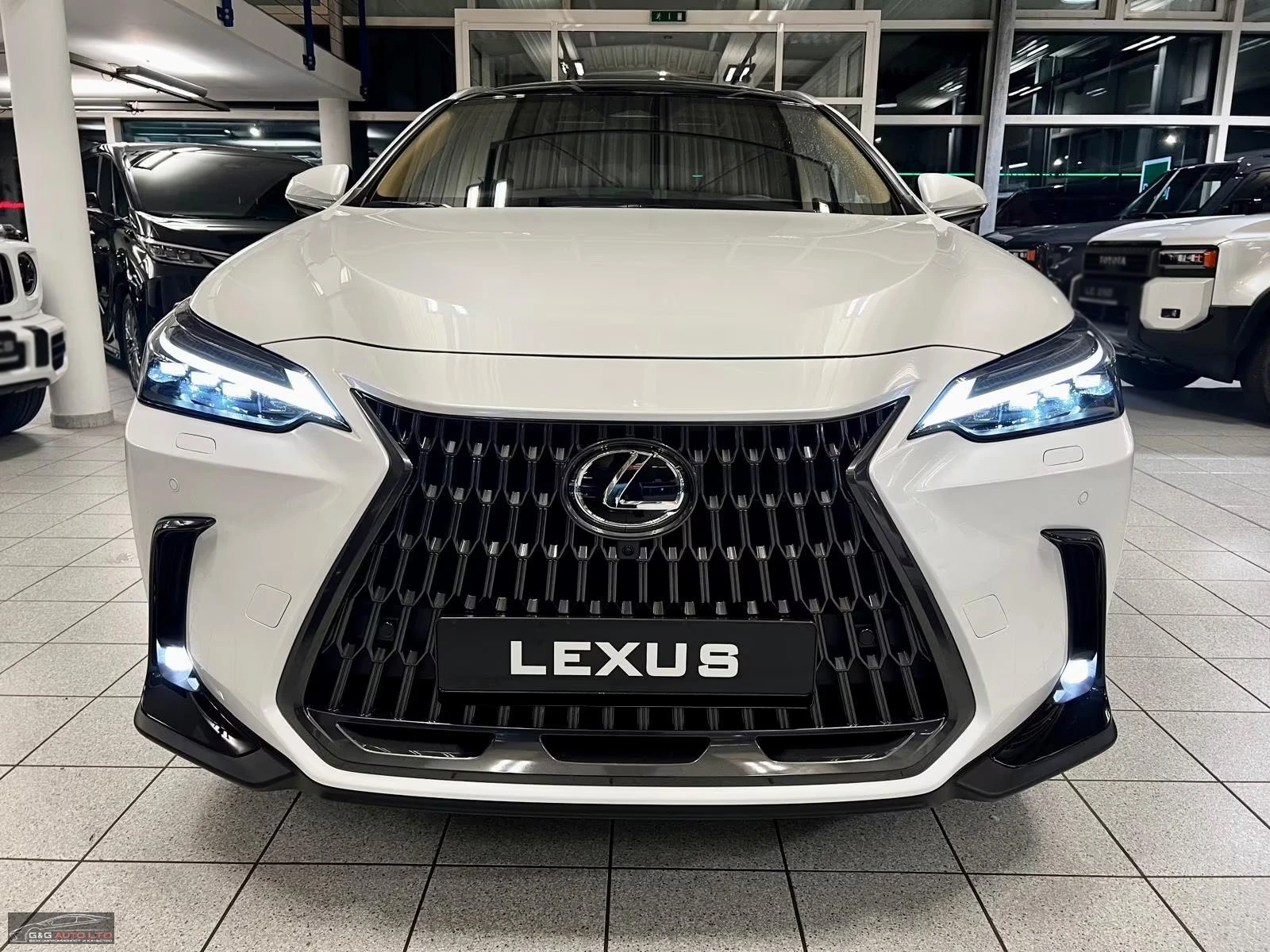 Lexus NX 350h НОВ!/LUXURY/243HP/4WD/MARKLEV./HUD/360/PANO/426f - изображение 2