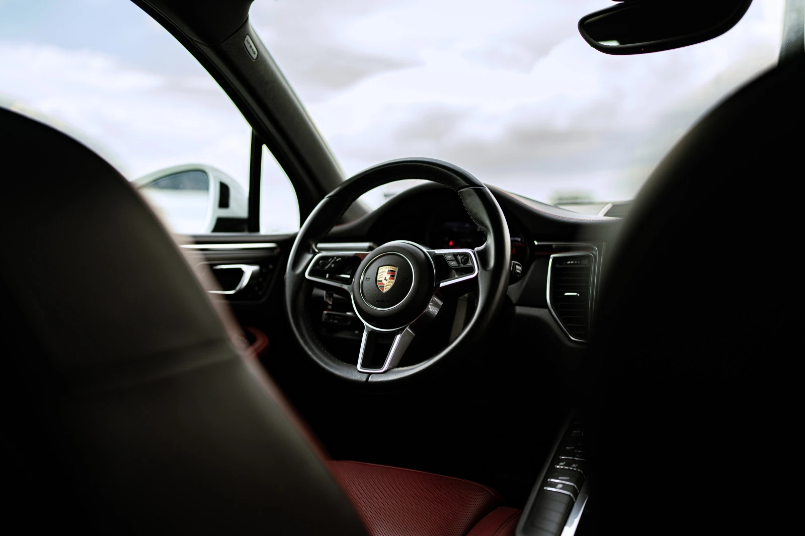 Porsche Macan 2.0T PDK/SportChrono/BOSE/CarPlay/Обдухване - изображение 9