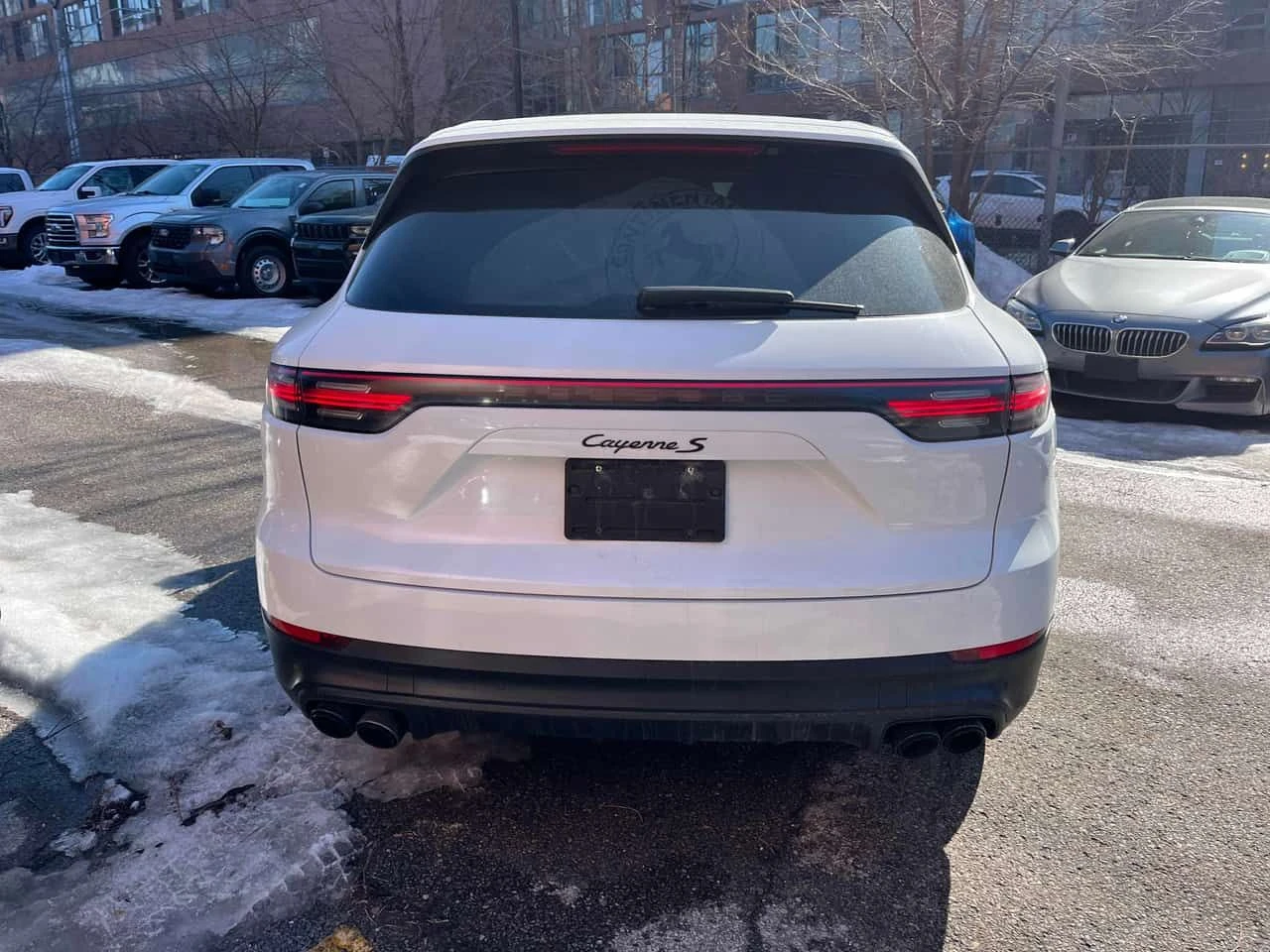 Porsche Cayenne * S * ОБДУХВАНЕ* ПАНОРАМА* 360КАМЕРИ* + ГУМИ, снимка 4 - Автомобили и джипове - 53715223