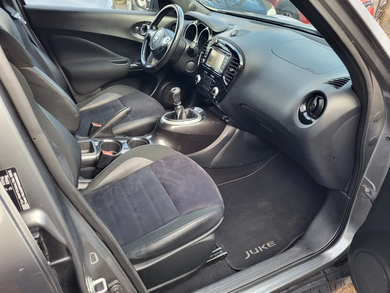 Nissan Juke Acenta, снимка 8 - Автомобили и джипове - 54136243