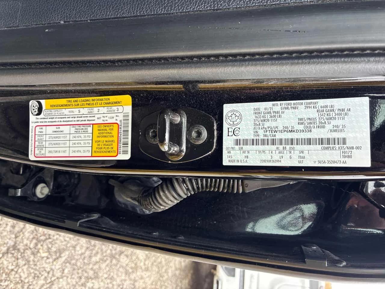 Ford F150 * 4WD SuperCrew 5.5' Box * PANO* KEYLESS* ПОДГ, снимка 12 - Автомобили и джипове - 54238374