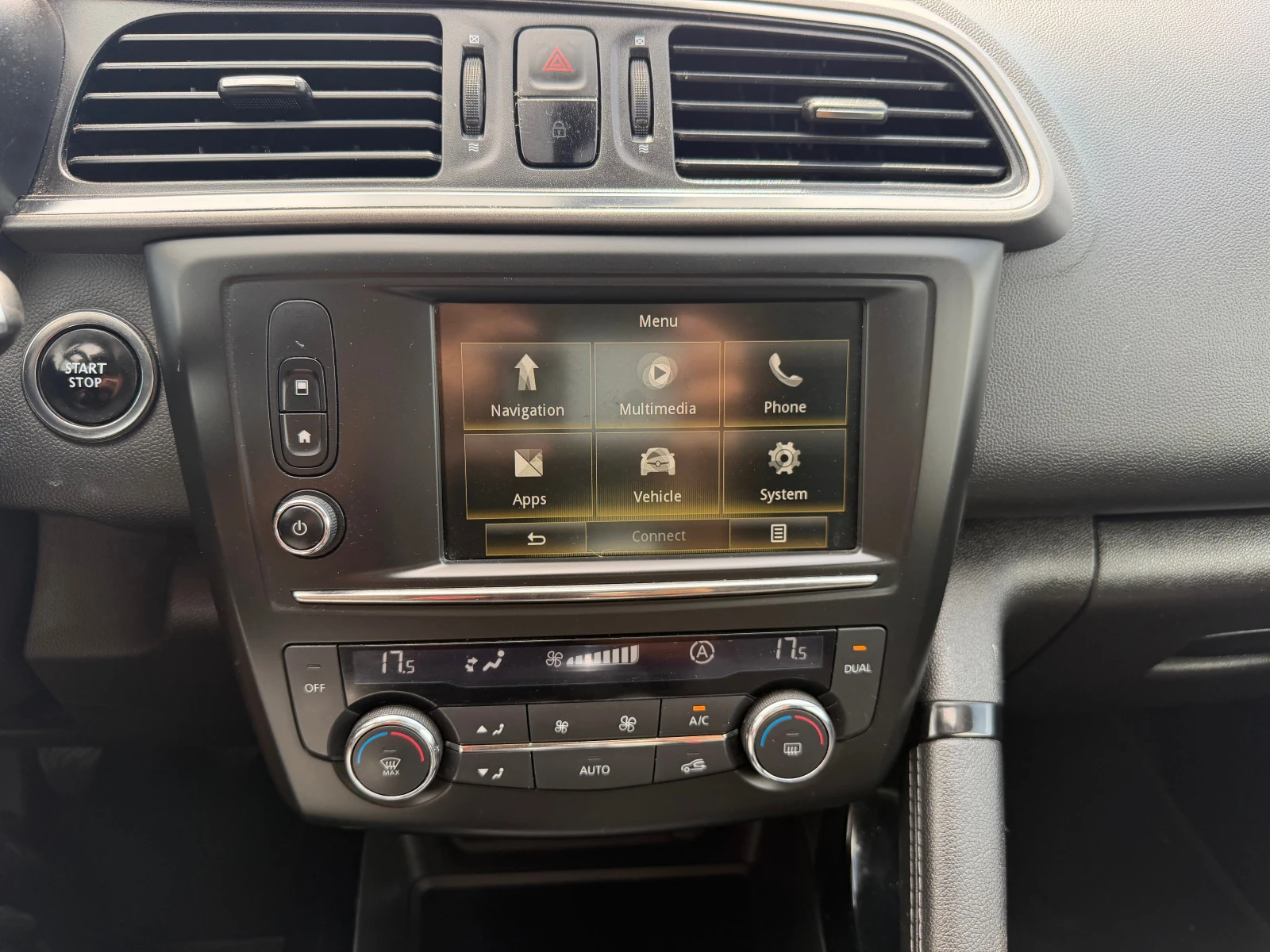 Renault Kadjar 1.6 DCi 4x4, снимка 12 - Автомобили и джипове - 55433255