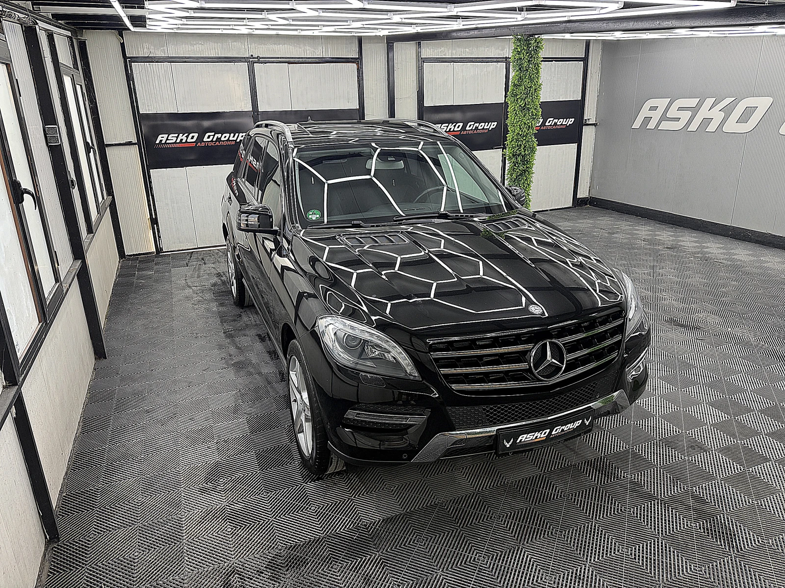 Mercedes-Benz ML 350 AMG-line/4-Matic/PODGREV/СОБСТВЕН ЛИЗИНГ, снимка 6 - Автомобили и джипове - 55936820