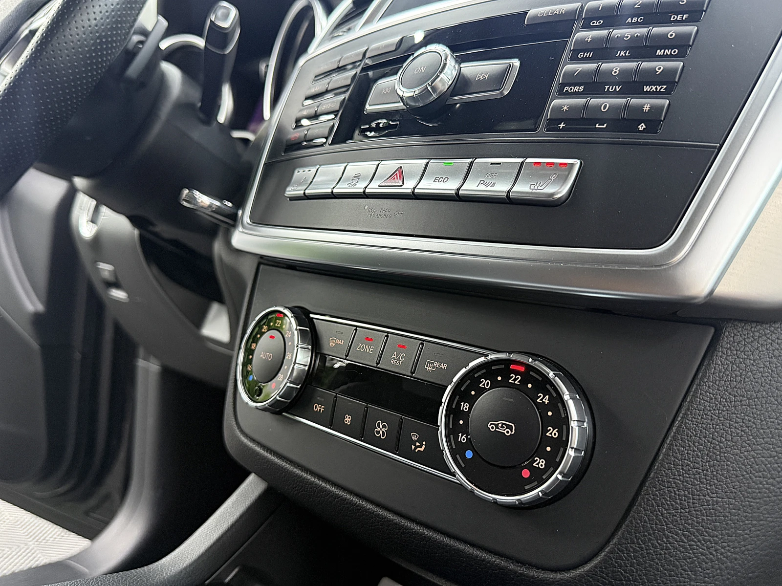 Mercedes-Benz ML 350 AMG-line/4-Matic/PODGREV/СОБСТВЕН ЛИЗИНГ, снимка 13 - Автомобили и джипове - 55936820