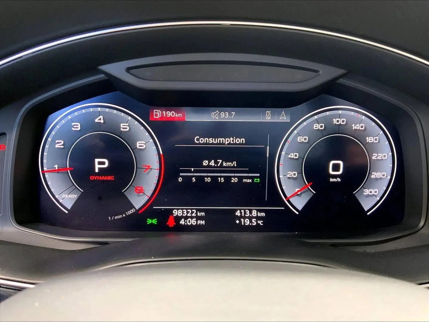 Audi Q8 TECHNIK* B&O* 360* ОБДУХ* М.ТОЧКА, снимка 16 - Автомобили и джипове - 55979226