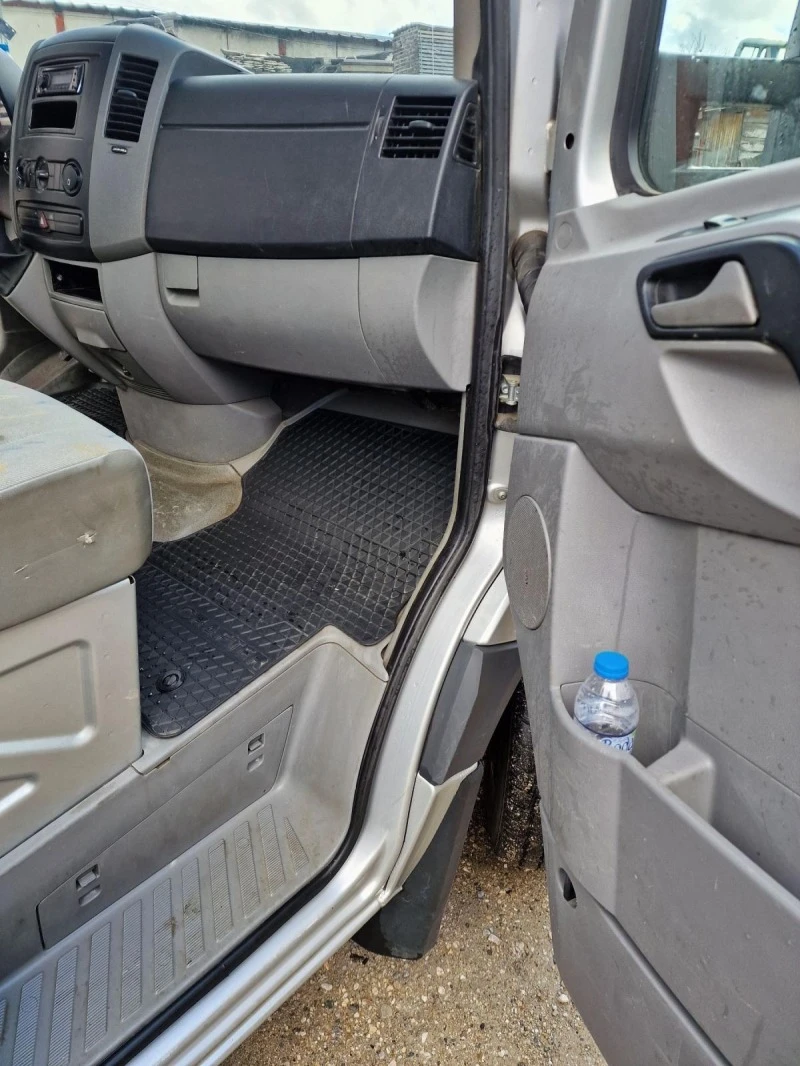 VW Crafter, снимка 16 - Бусове и автобуси - 46484950