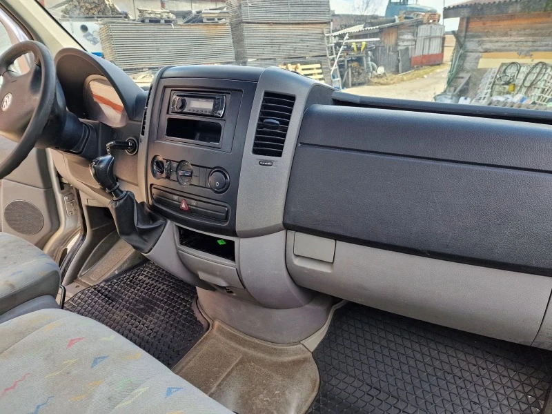 VW Crafter, снимка 14 - Бусове и автобуси - 49586438