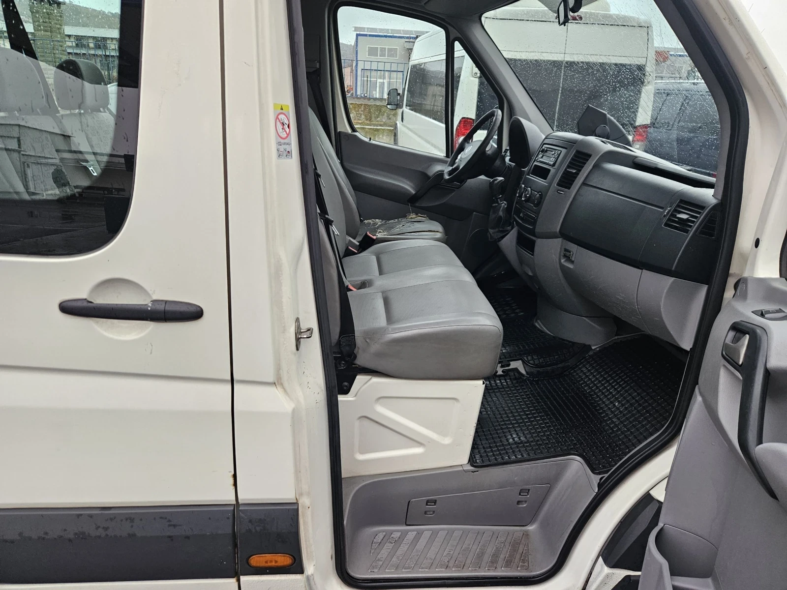 VW Crafter 2.5tdi 109ps klima 8+ 1 - изображение 8