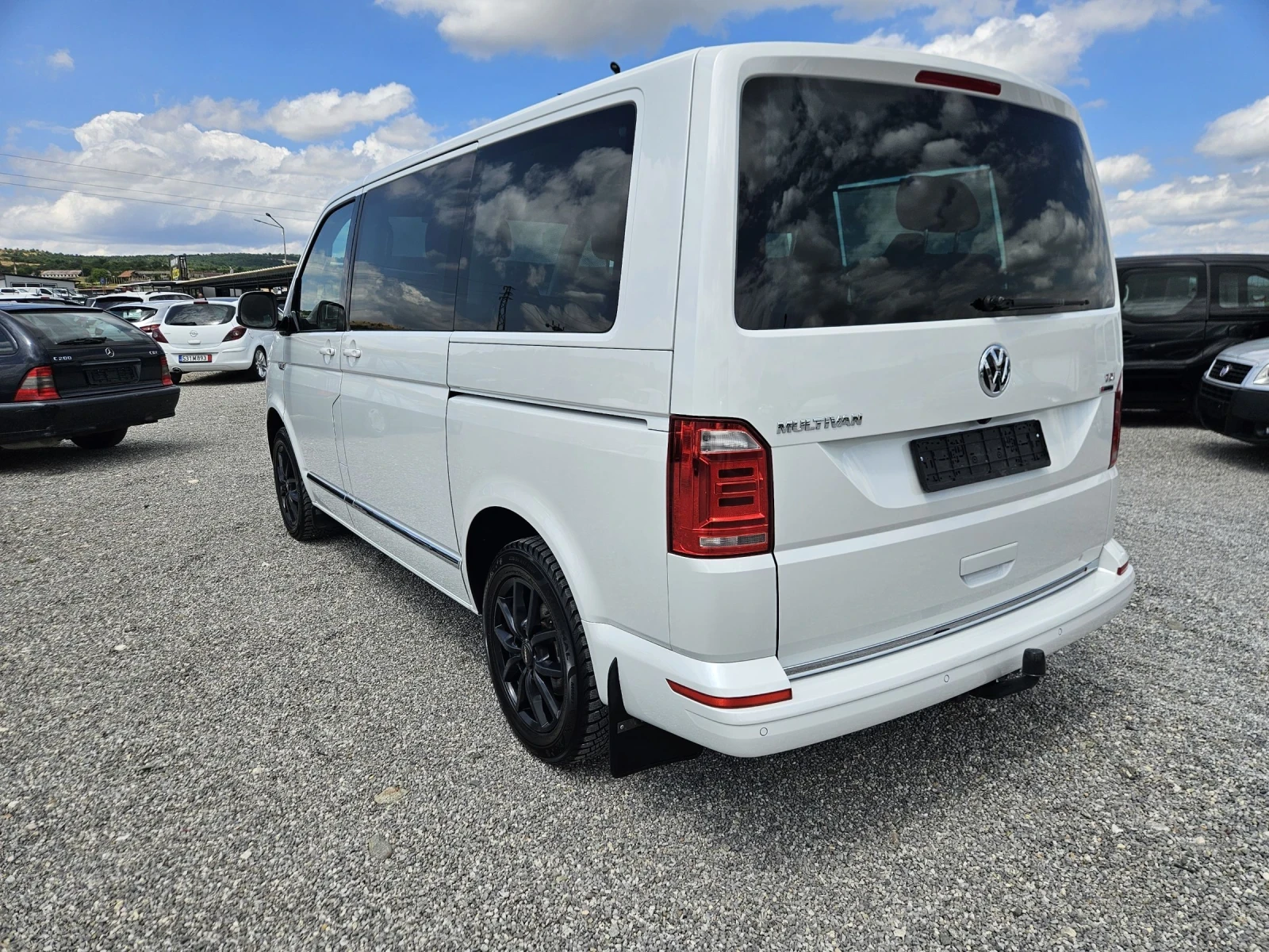 VW Multivan 2.0 * TDI* HIGHLINE* DSG* 4x4* LED  - изображение 6