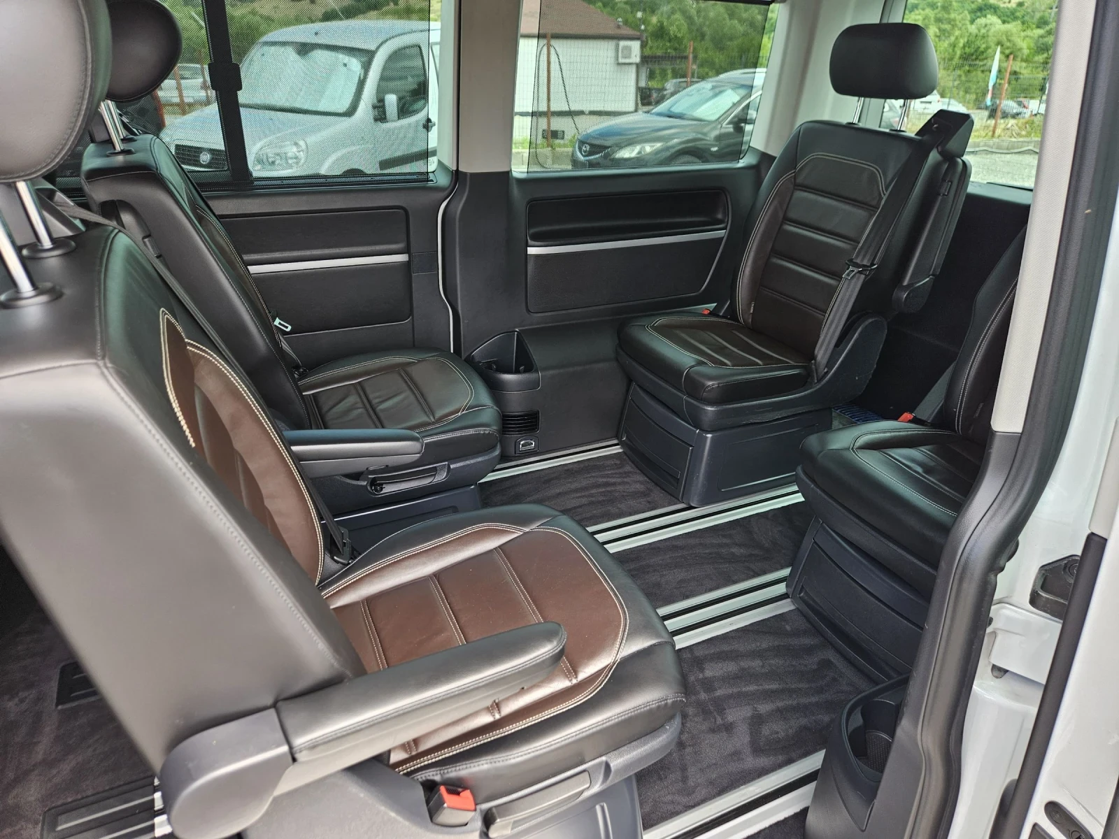 VW Multivan 2.0 * TDI* HIGHLINE* DSG* 4x4* LED  - изображение 10