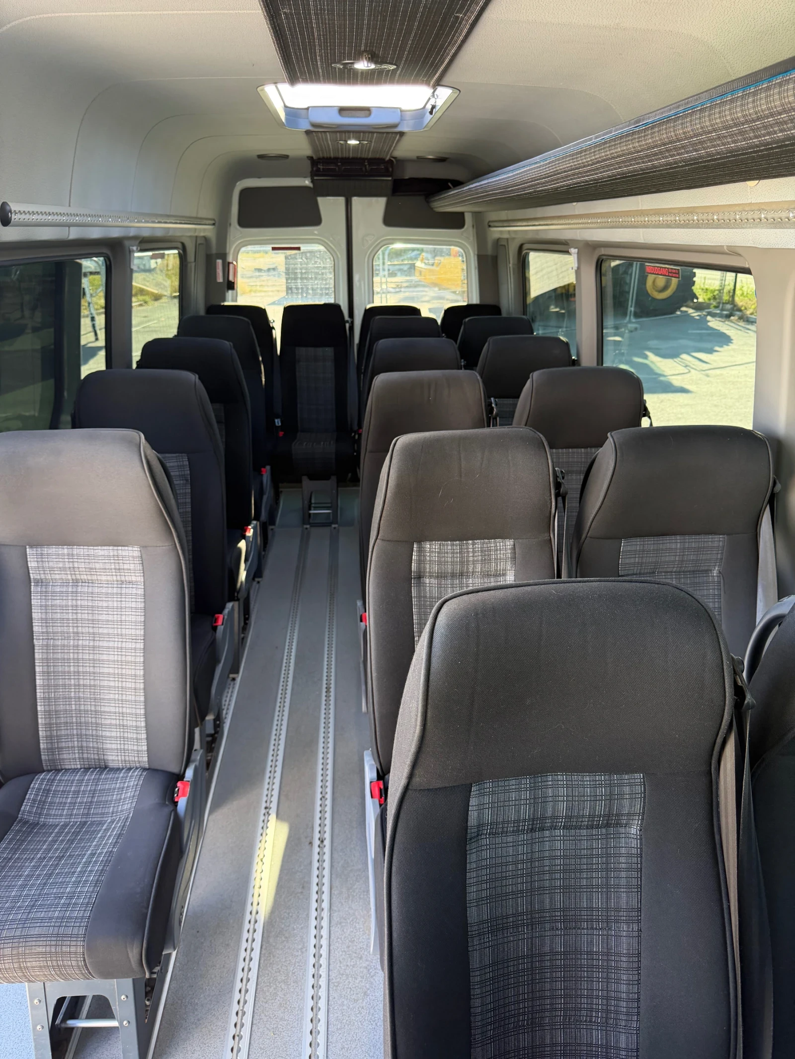 Mercedes-Benz Sprinter 516, снимка 14 - Бусове и автобуси - 55213373