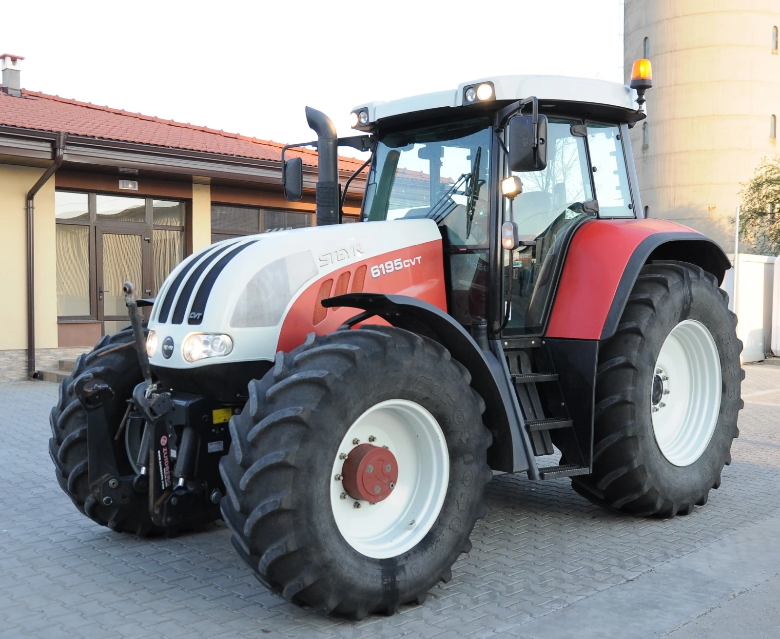 Трактор Steyr 6195 CVT - изображение 2