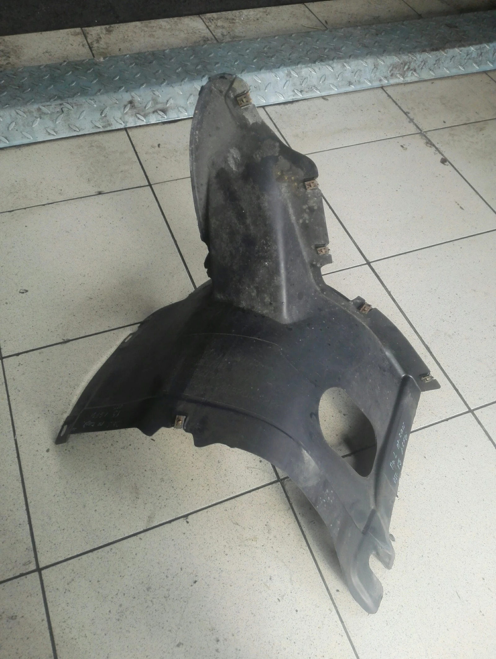    ( )   5 1.6Fsi | Mobile.bg   1