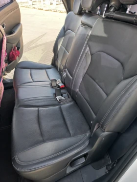 Kia Carens, снимка 15