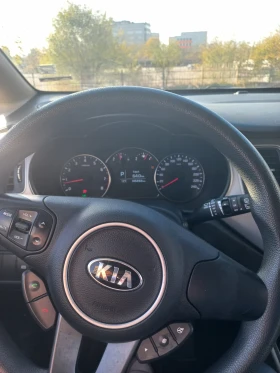 Kia Carens, снимка 8