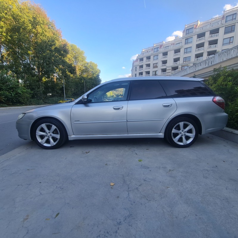 Subaru Legacy H6 1ви собственик, снимка 2 - Автомобили и джипове - 45602516