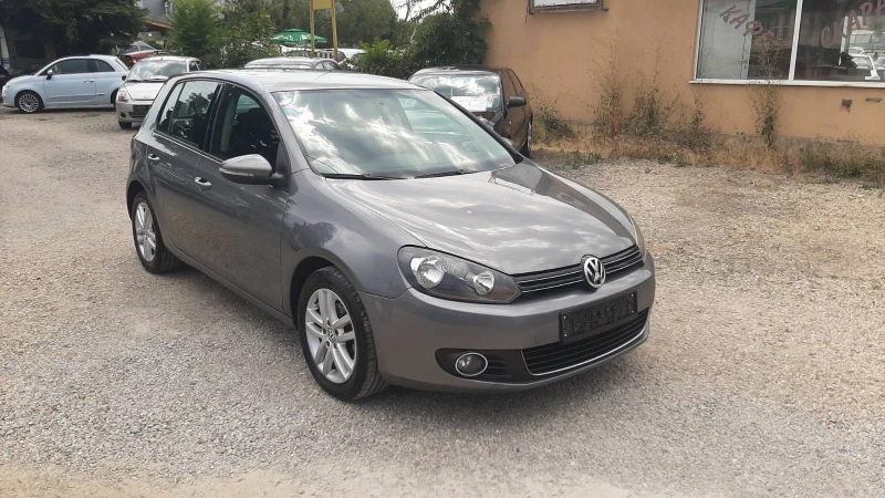 VW Golf 1.6 TDI , снимка 3 - Автомобили и джипове - 46927837